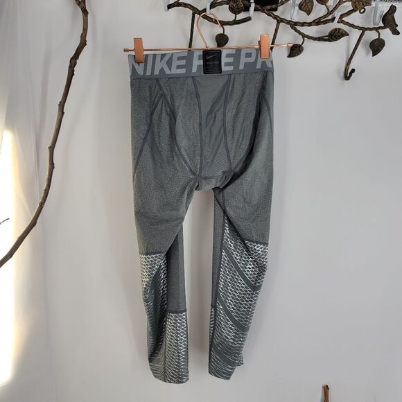 Nike pro gray and silver leggings - Picture 6 of 7